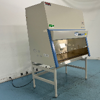 Thermo 1300 Series A2 4' BioSafety Cabinet image 0